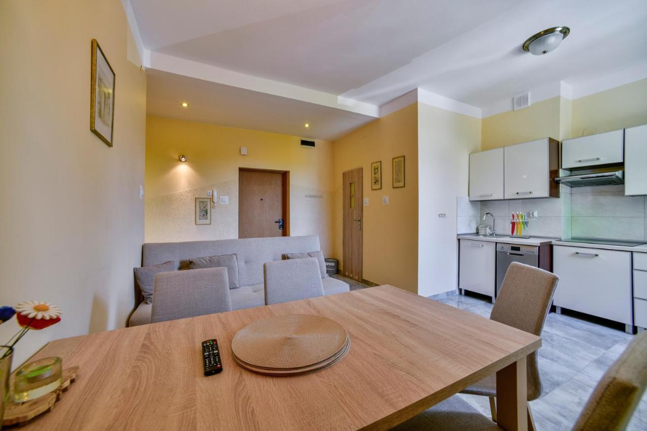 Apartament U Ewy W Kolobrzegu Podczele - 2 Sypialnie 50M2, Wifi I Darmowy Parking! Eksteriør bilde