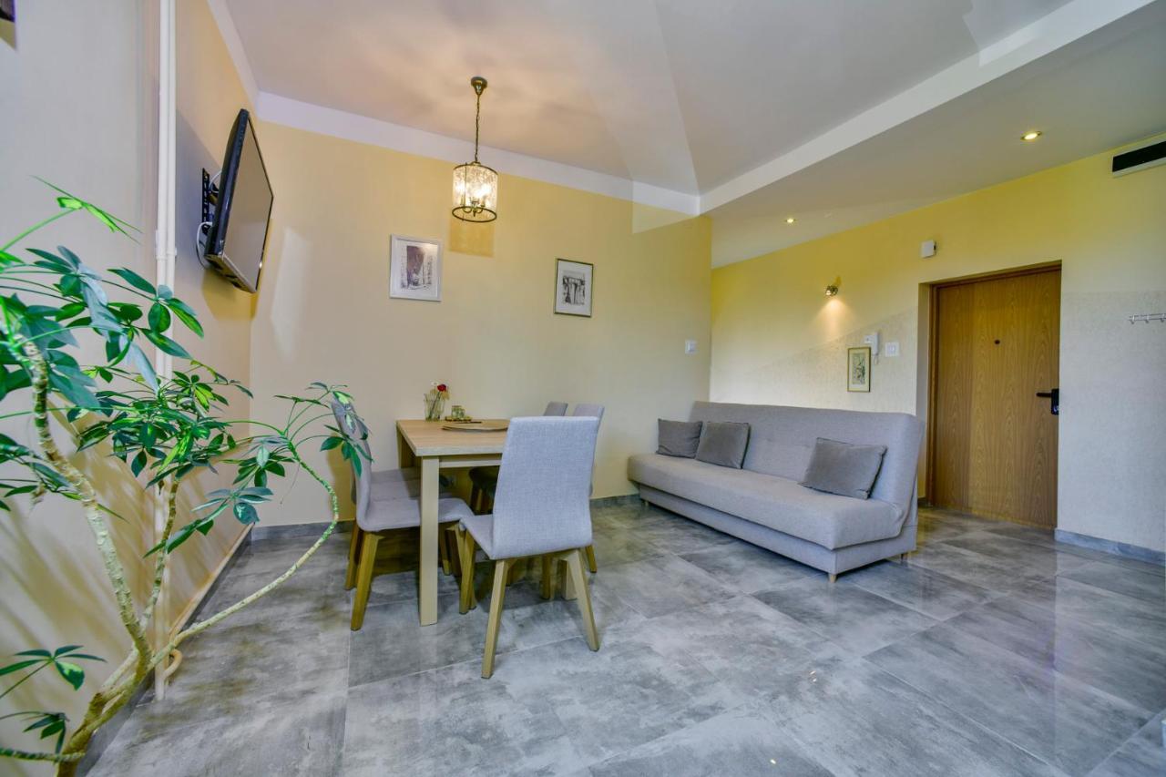 Apartament U Ewy W Kolobrzegu Podczele - 2 Sypialnie 50M2, Wifi I Darmowy Parking! Eksteriør bilde